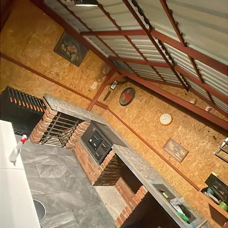 Zabszalma Vendeghaz Apartment