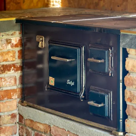 Zabszalma Vendeghaz * Szilvásvárad