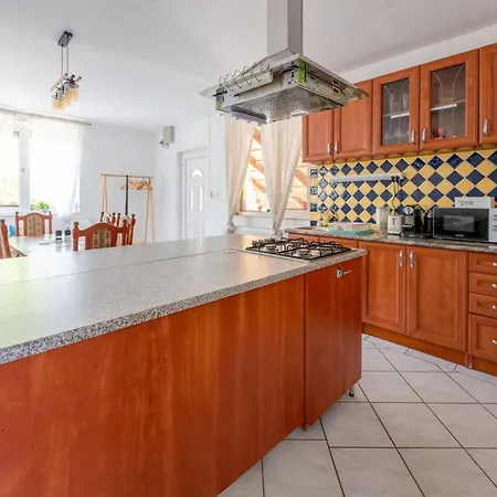 Zabszalma Vendeghaz *