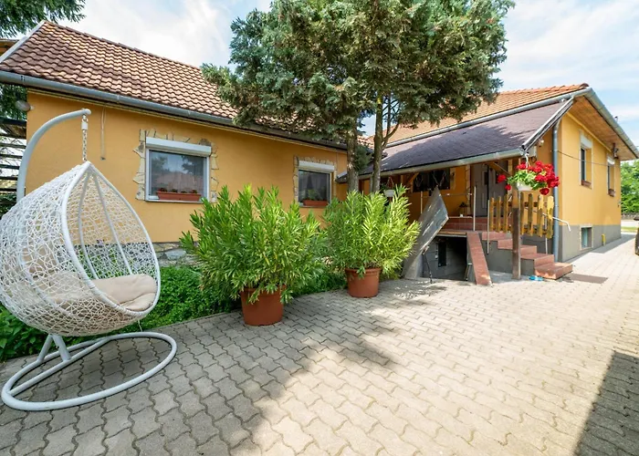 Zabszalma Vendeghaz *